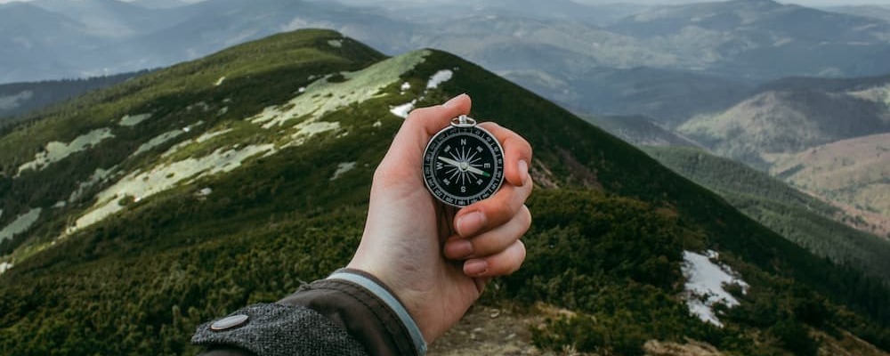 Forward Selling: Hybrid Selling, proaktiver Inside Sales und KI, so wird technischer B2B Vertrieb 2026 erfolgreich